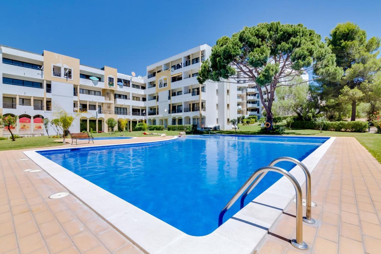Topazio - Pool & Near The Center By Hd Properties Vilamoura Exterior foto